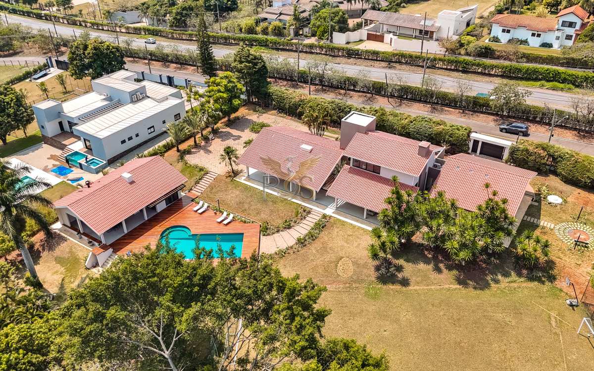 Chácara à venda com 5 quartos, 645,42m² - ,