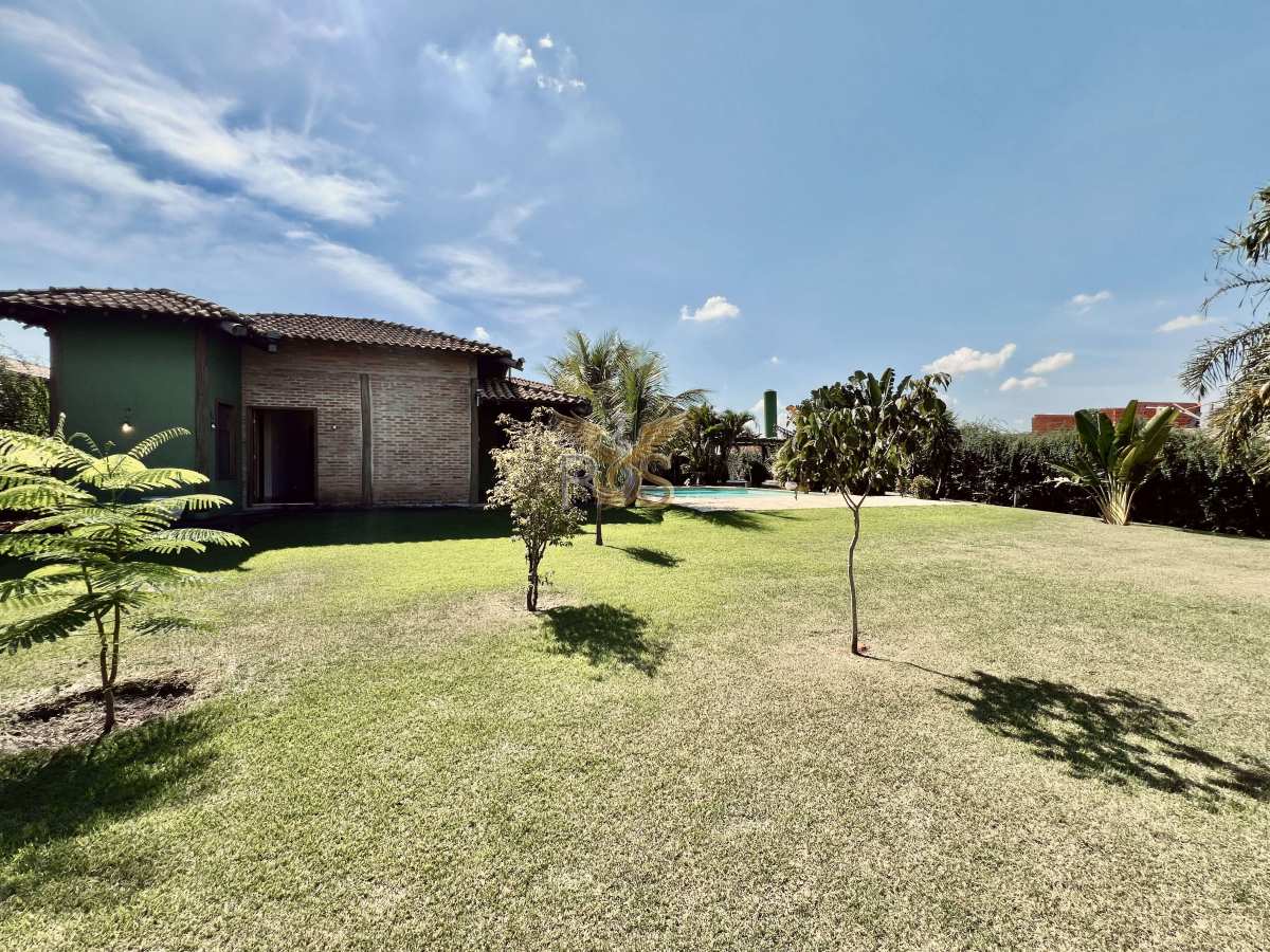 Chácara à venda com 3 quartos, 525m² - Colinas do Mosteiro de Itaici,Indaiatuba