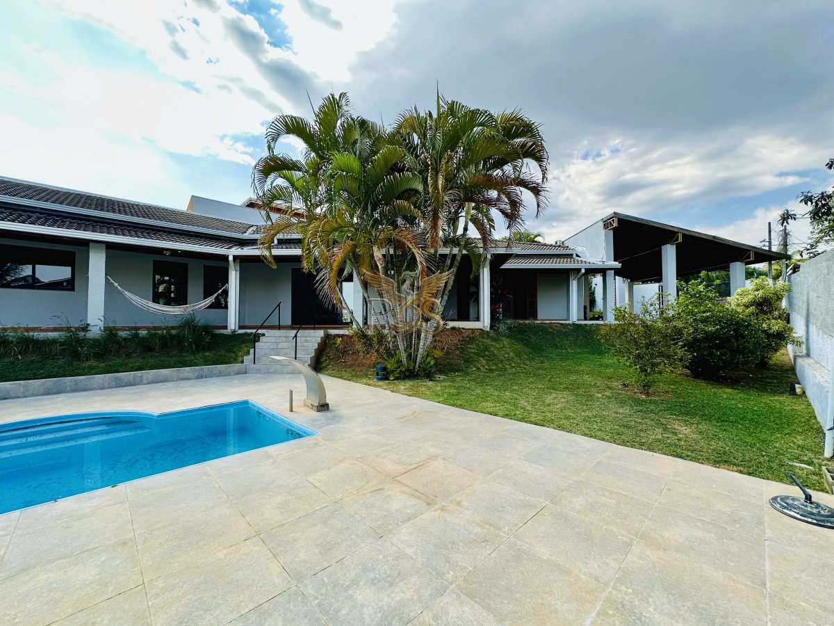 Chácara à venda com 3 quartos, 430m² - Colinas do Mosteiro de Itaici,Indaiatuba