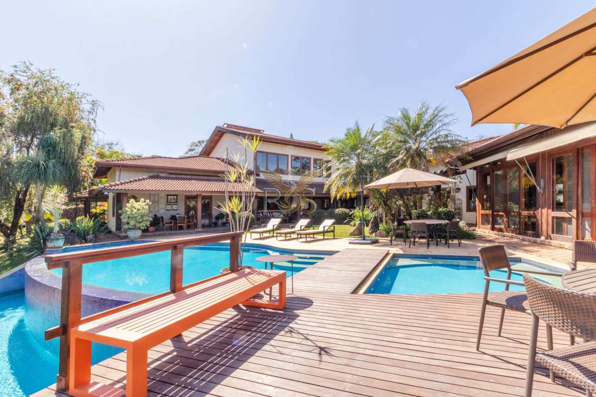 Chácara à venda com 4 quartos, 970m² - Colinas do Mosteiro de Itaici,Indaiatuba