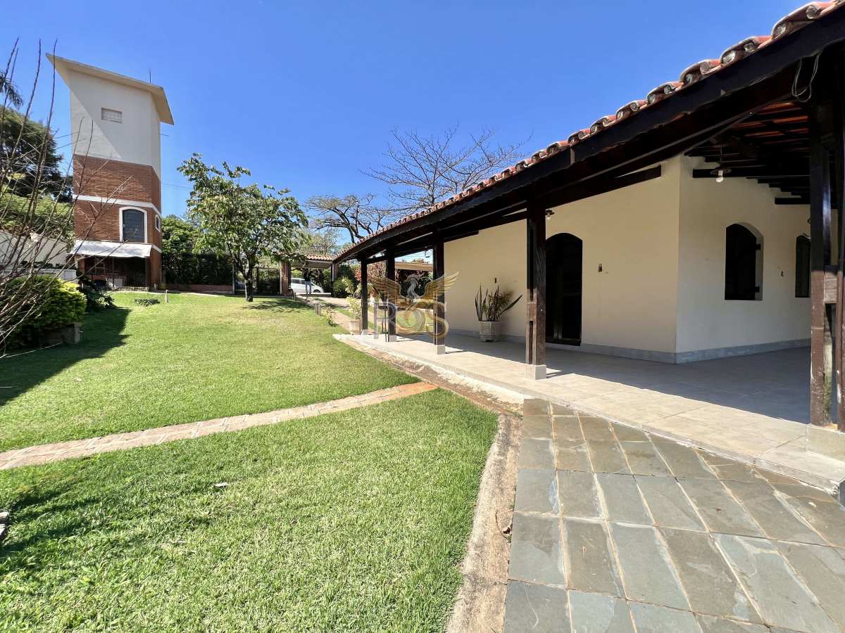 Chácara à venda com 4 quartos, 325m² - Colinas do Mosteiro de Itaici,Indaiatuba