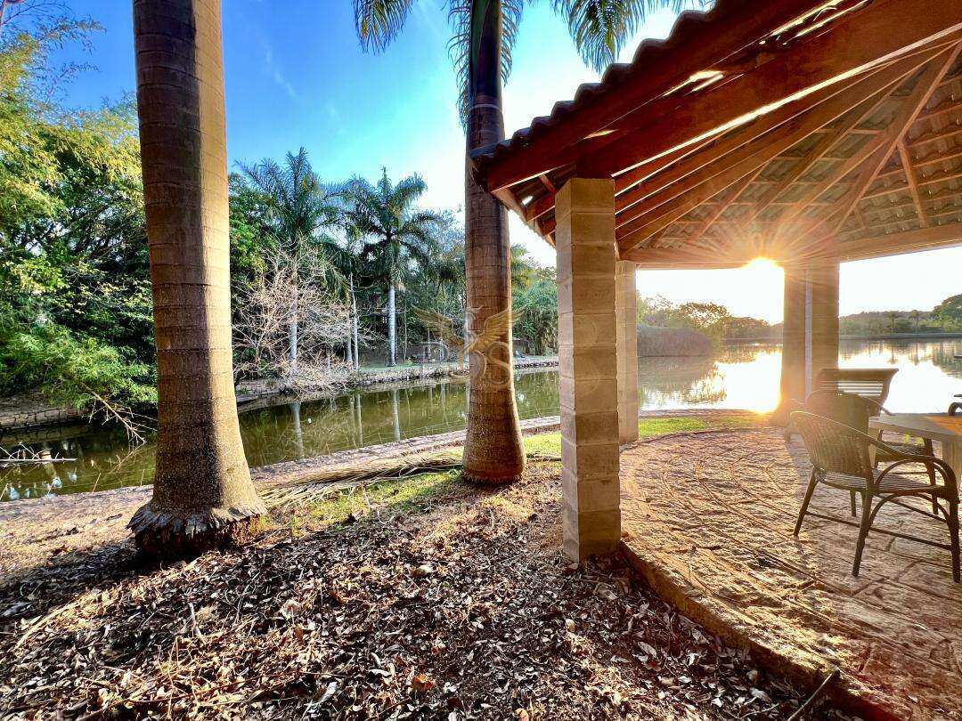 Chácara à venda com 8 quartos, 1100m² - Colinas do Mosteiro de Itaici,Indaiatuba